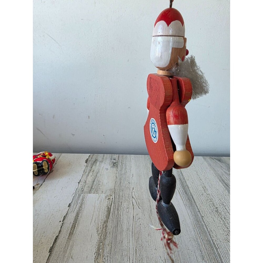 M gschnitzer wooden Pole Santa ornament came in Christmas tree